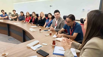 Aydın Şehir Hastanesi Başhekimi, Acil Servis'teki pratisyen hekimlerle görüştü