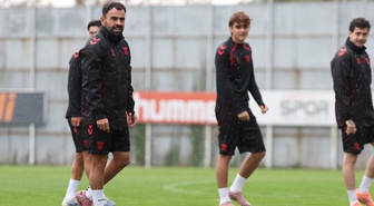 Ekenler Beton Sivasspor, Orfa Yap Pendikspor maçı öncesi çift kale maç yaptı
