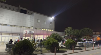 Kocaeli Körfez'de sokakta silahla yaralanan kadın hastanede kurtarılamadı