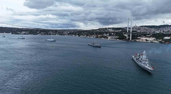 Preveze Deniz Zaferi'nin 488. yıl dönümünde 15 gemi İstanbul Boğazı'ndan geçti