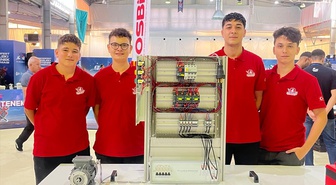 Sakarya Kaynarca lisesi TEKNOFEST 2026'da elektrik panosunda Türkiye birincisi oldu