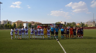 Şırnak Kadın Spor Kulübü, Gazikentspor'u 3-1 yenip ligde puanını 6'ya çıkardı
