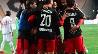 TFF 3. Lig 2. Grup 4. haftasında Eskişehirspor, Balıkesirspor'u 7-1 mağlup etti.