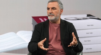 AA Akademi Kitap Kulübü'nde Tarık Tufan, Gece Açan Çiçekler'i anlattı