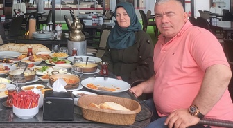Akyazı'da eşi tarafından bıçaklandığı öne sürülen 6 çocuk annesi Betül Arık, 23 günlük yaşam mücadelesini kaybetti