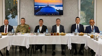 Bayburt'ta veda yemeğinde Erkol Çorum'a, Danacı Zonguldak'a uğurlandı