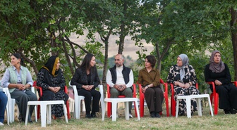 DEM Partili Hatimoğulları, 30 yıl sonra tahliye edilen dört kişiyi ziyaret etti