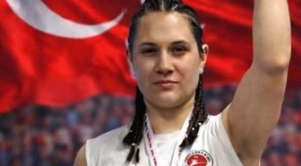 Denizlili Hilal Bayhan, Kick Boks Dünya Şampiyonası'nda gümüş madalya kazandı