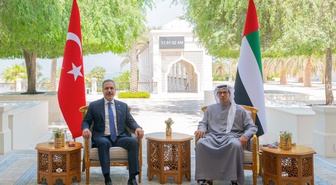 Dışişleri Bakanı Hakan Fidan, BAE'de Şeyh Mansur bin Zayed Al Nahyan ile görüştü