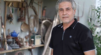 Elazığ'da Naci Demirpolat bahçesini 50-200 yıllık aletlerle müzeye çevirdi