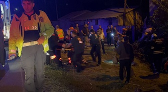 Erzincan-Erzurum kara yolunda takla atan otomobilde karı-koca yaralandı