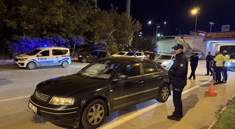 Erzurum Aziziye'de otomobilin çarptığı genç kızın hayati tehlikesi sürüyor