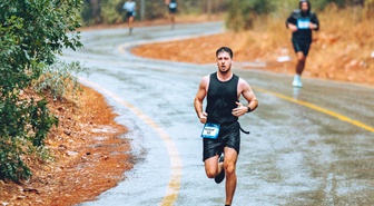 Gökova Run Fest, Akyaka'da Barlas Kazancı'nın yarı maraton birinciliğiyle sona erdi