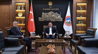 Kayseri Valisi Gökmen Çiçek, yeni atanan İl Emniyet Müdürü Ergen'i kabul etti