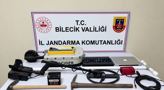 KOM ve jandarma, Bilecik Gölpazarı'nda define arayan 4 kişiyi suçüstü yakaladı