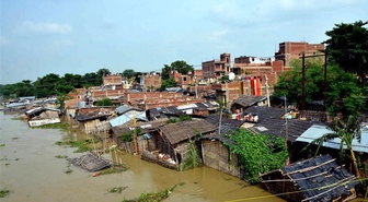 Muson selleri Hindistan ve Nepal'i vurdu, can kaybı 83'e ulaştı