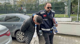Samsun Atakum'da pencereden girip bıçakla cüzdan gasbeden şüpheli yakalandı
