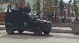 Van Tuşba'da okula pompalı tüfek getiren öğrencinin silahı öğretmenlerce alındı