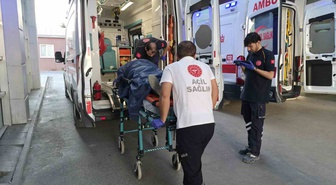 Adıyaman'da şehir içi otobüste dengesini kaybeden yolcu yaralandı