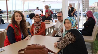 Aydın Gençlik Merkezi, üniversite öğrencilerini otogar ve yurtlarda karşıladı