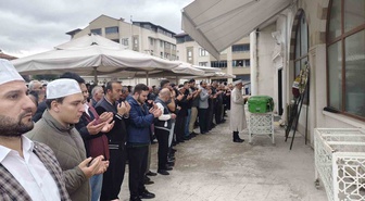 Bartın-Karabük yolundaki kazada ölen sürücü Hakkı Özdemir Safranbolu'da defnedildi