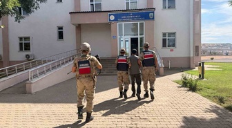 Bingöl'de bir haftada aranan 2 şüpheli tutuklandı, jandarma 22 olaya müdahale etti