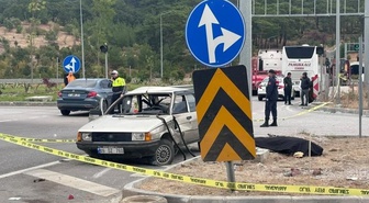 Çanakkale Ayvacık'ta otobüsle çarpışan otomobildeki 2 kişi hayatını kaybetti