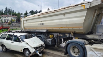 Karabük'te kırmızı ışık ihlali sonucu 2 kişi yaralandı, sürücüye 5 bin TL ceza kesildi