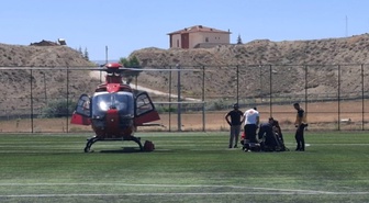Malatya Darende'de kalp krizi geçiren hasta hava ambulansıyla Malatya'ya sevk edildi