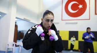 Sakatlıktan dönen boksör Filiz Işık, 23 Yaş Altı Avrupa Şampiyonası'nda altın istiyor