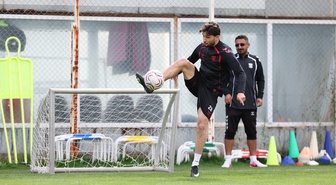 Sivasspor, Pendikspor maçı öncesi antrenmanda çift kale maç yaptı