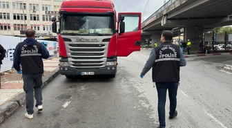 Tırın çarptığı yaya Uşak'taki hastanede yaşamını yitirdi; sürücü serbest bırakıldı