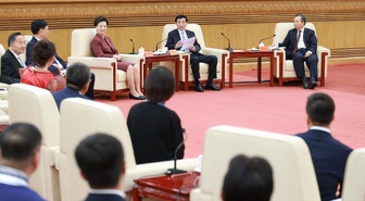 Wang Huning, etnik gruplara daha iyi yaşam için birlikte çalışma çağrısı yaptı