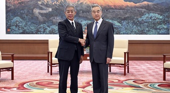 Wang Yi, Beijing'deki görüşmede Japonya'ya tarih ve Taiwan uyarısında bulundu