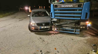 Zonguldak Çaycuma'da tır ile otomobil kavşakta çarpıştı, ölen ya da yaralanan olmadı