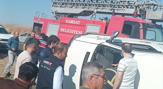 Adıyaman Samsat'ta minibüs devrildi, kazada 12 kişi yaralandı