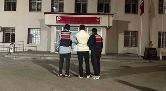 Ankara'da FETÖ'den aranan şahıs 6 yıl 3 ay hapis cezasıyla yakalanıp tutuklandı
