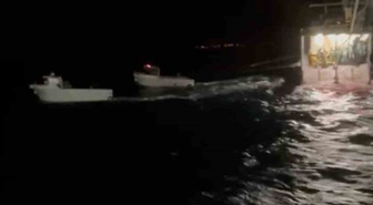 Bozcaada'da fırtına ve akıntıda sürüklenen balıkçı teknesi 55 personelle kurtarıldı