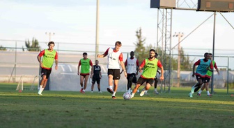 Çorum FK, Antalya kampında Burak Yılmaz yönetiminde çalışmalarını sürdürdü