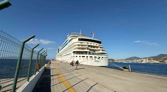 İtalya bayraklı AIDAblu, 2 bin 243 yolcuyla Rodos'tan Bodrum'a geldi