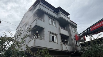 Kocaeli Darıca'da apartman dairesinde çıkan yangında 3 muhabbet kuşu öldü