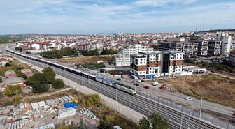 Paris'ten yola çıkan Orient Express, 70 yolcusuyla Edirne'ye vardı