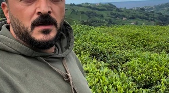Rize'de çay üreticisi, 10 gün güneş açarsa 11. gün oruç tutacağı adağıyla dua etti