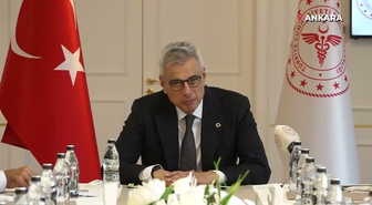 Sağlık Bakanı Memişoğlu, dereceyle kazanan tıp öğrencilerini Bakanlıkta kabul etti