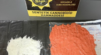 Sakarya'da araçta 570 gram hammadde ele geçirildi! 1 ton 772 kilo bonzaiye yetecekmiş