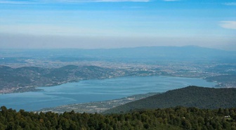 Sakarya'da kuvvetli yağış Sapanca Gölü'nün su seviyesini 30 santimetre artırdı