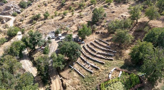 Van Bahçesaray'da arıcı, 28 yılda 650 kovana ulaştı, 3 ton bal bekliyor