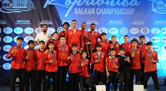 15 Yaş Altı Güreş Milli Takımı, Balkan Şampiyonası'nda 45 madalya kazandı