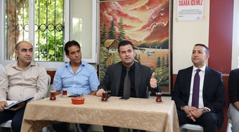 Akdeniz Kaymakamı Beşikci, Mersin'de Roman derneklerini ziyaret etti