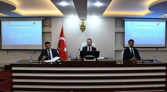 Ardahan'da şube başkanları kamu araçlarının özel işlerde kullanılmamasını görüştü